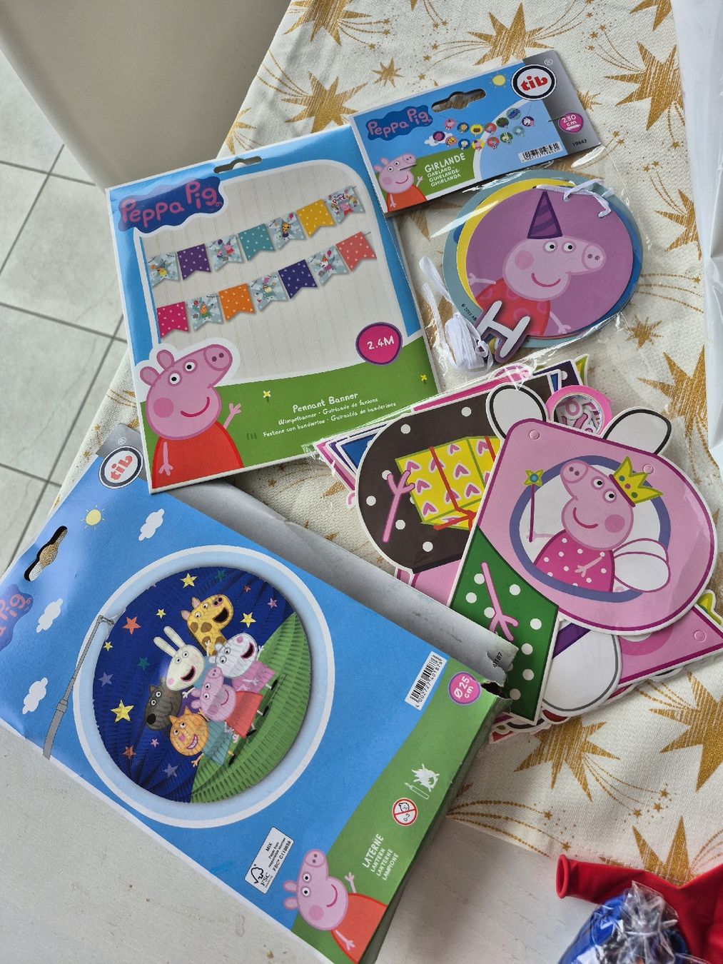 Tutte le decorazioni: Peppa pig Geburtstag deko + 39x Balloons – Nuovo (secondo la descrizione) da Zug venduto da mikey1130 3