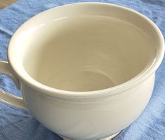 Nostalgie pur: Antikes Nachttopfli aus Grossmamas Zeiten