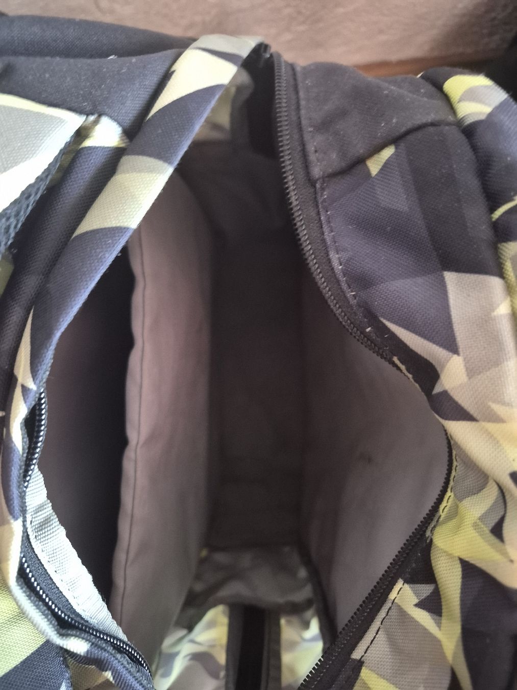 Satch Borse & Zaini: Satch Rucksack mit Regenschutz, 4 Fächer+ Flaschenhalter – Usato da Belp venduto da jul_56lk 9