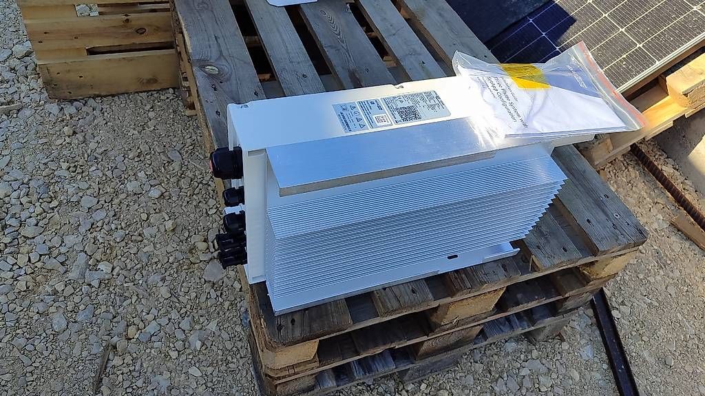 SolarEdge Inverter: SolarEdge SE4K (neuf) – Usato da Ménières venduto da Atelier230 3