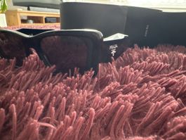 Schicke Prada Sonnenbrille, Schwarz, Top Zustand!