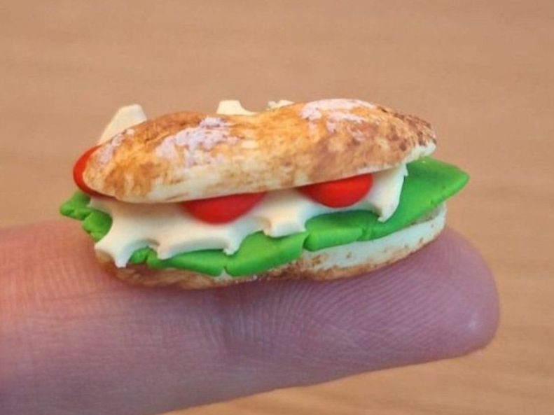 Maisons & Meubles de poupées: Puppenhaus Sandwich – Neuf (Voir description) à Zürich par HandmadeTinyFood