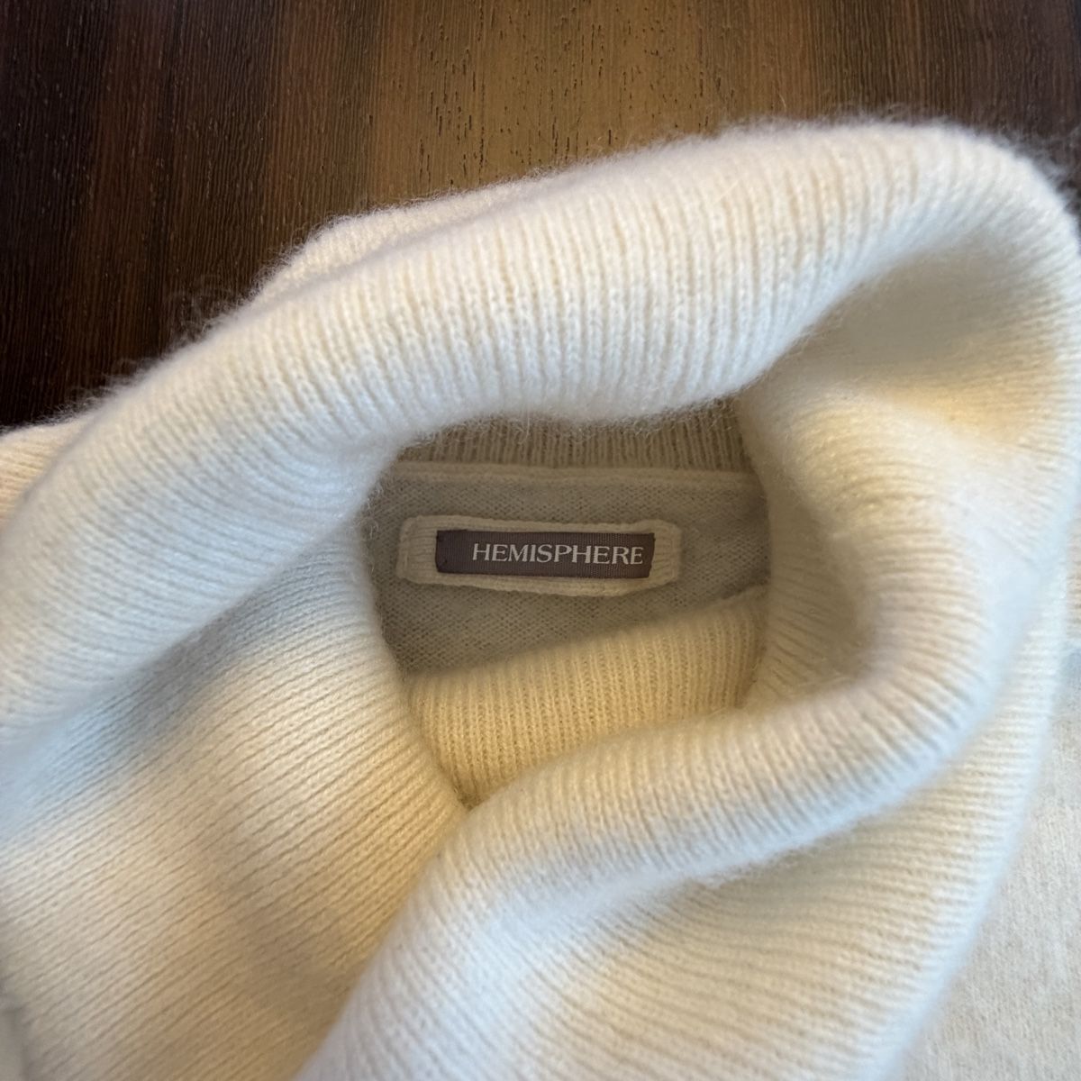 Hemisphere Maglioni & Felpe: HEMISPHERE KASCHMIR-ROLLKRAGENPULLOVER S – Usato da Uetikon am see venduto da seller.2020 3