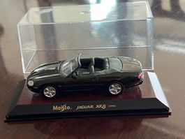 Maisto Jaguar XK8 (1996) Cabriolet grün Modellauto