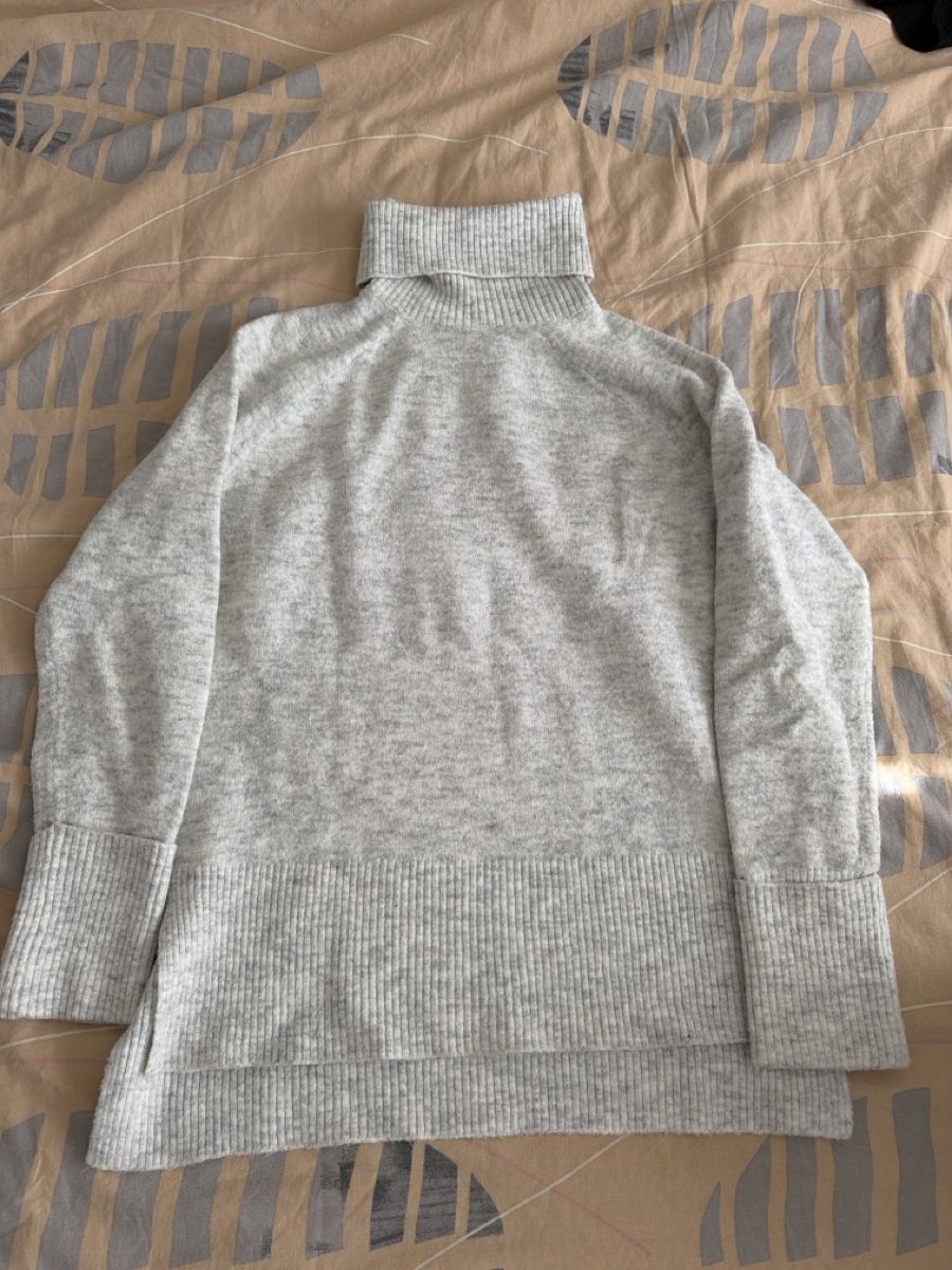 Pullover & Sweatshirts: Vero Moda Rollkragenpullover grau Grösse XS gebraucht – Neu (gemäss Beschreibung) aus Luzern von Lorena.haj