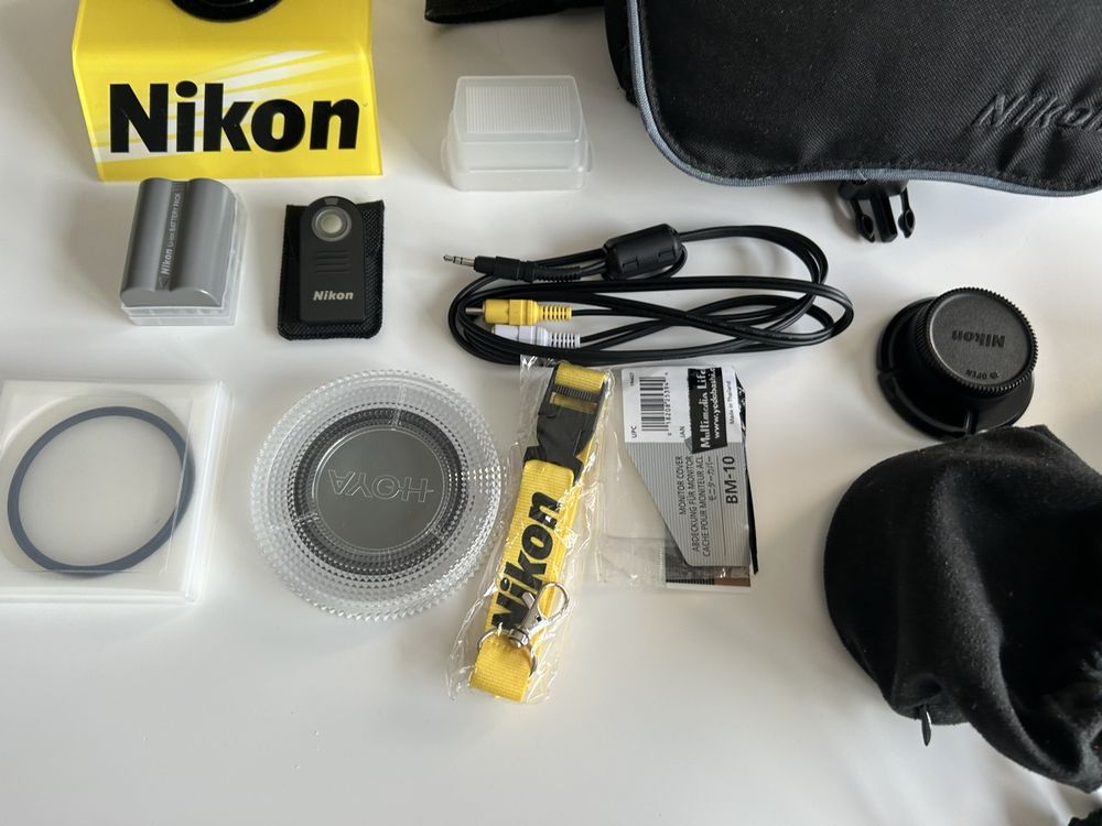 Nikon D90 mit viel Zubehör Kaufen auf Ricardo