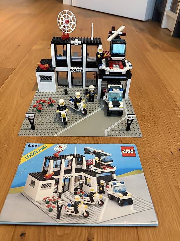 Lego Kit di costruzioni: Lego 6386: Police Command Base – Usato da Diepflingen venduto da Dj3 2