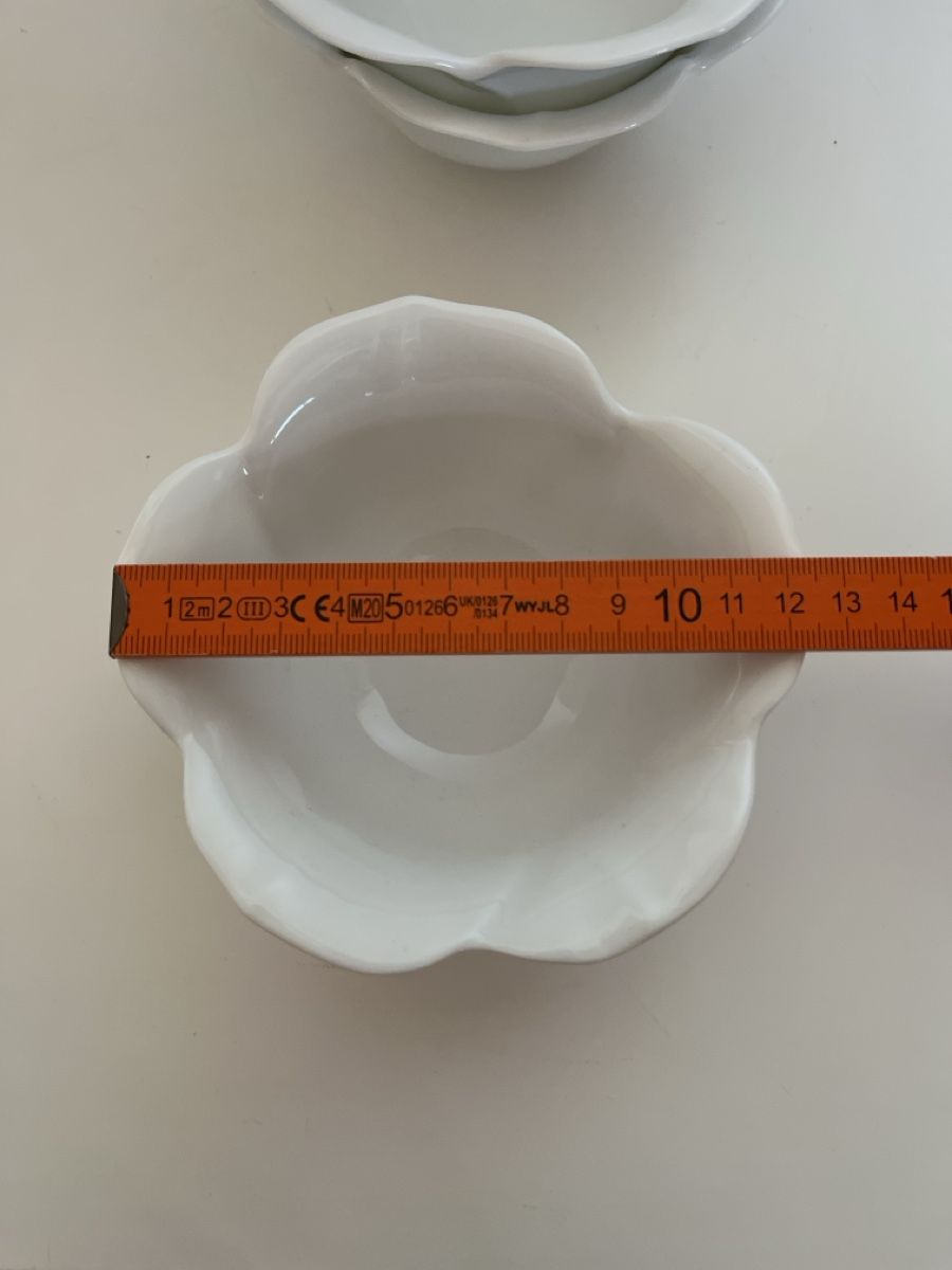 Ciotole: 3x Schalenset Blumenform Weiss – Usato da Dübendorf venduto da Gfenni 4