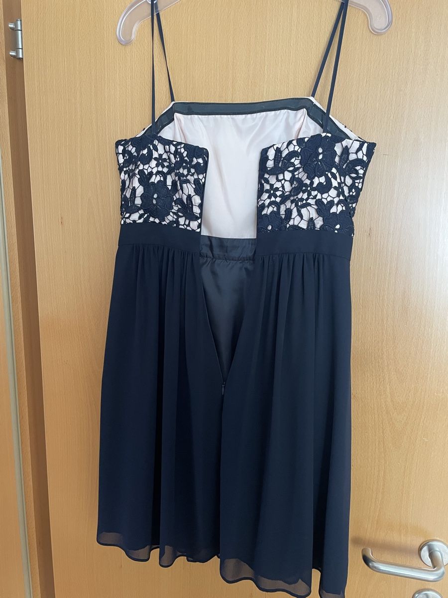 Kleider: Elegantes Sommerkleid – Gebraucht aus Mauren von ste_t6yg 1