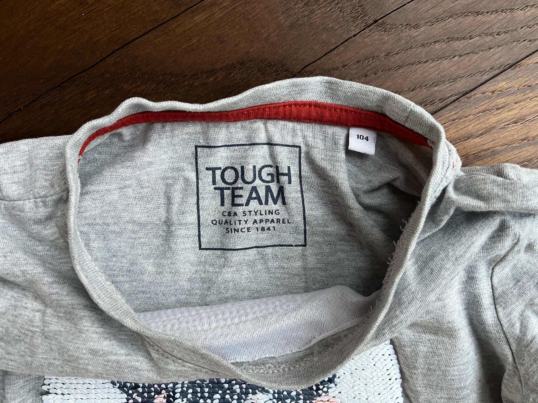 C&A Maglioni & Felpe: Pullover Shirt langarm mit Wechselbild Gr. 104 – Usato da Affoltern am Albis venduto da Blackrhythm 3