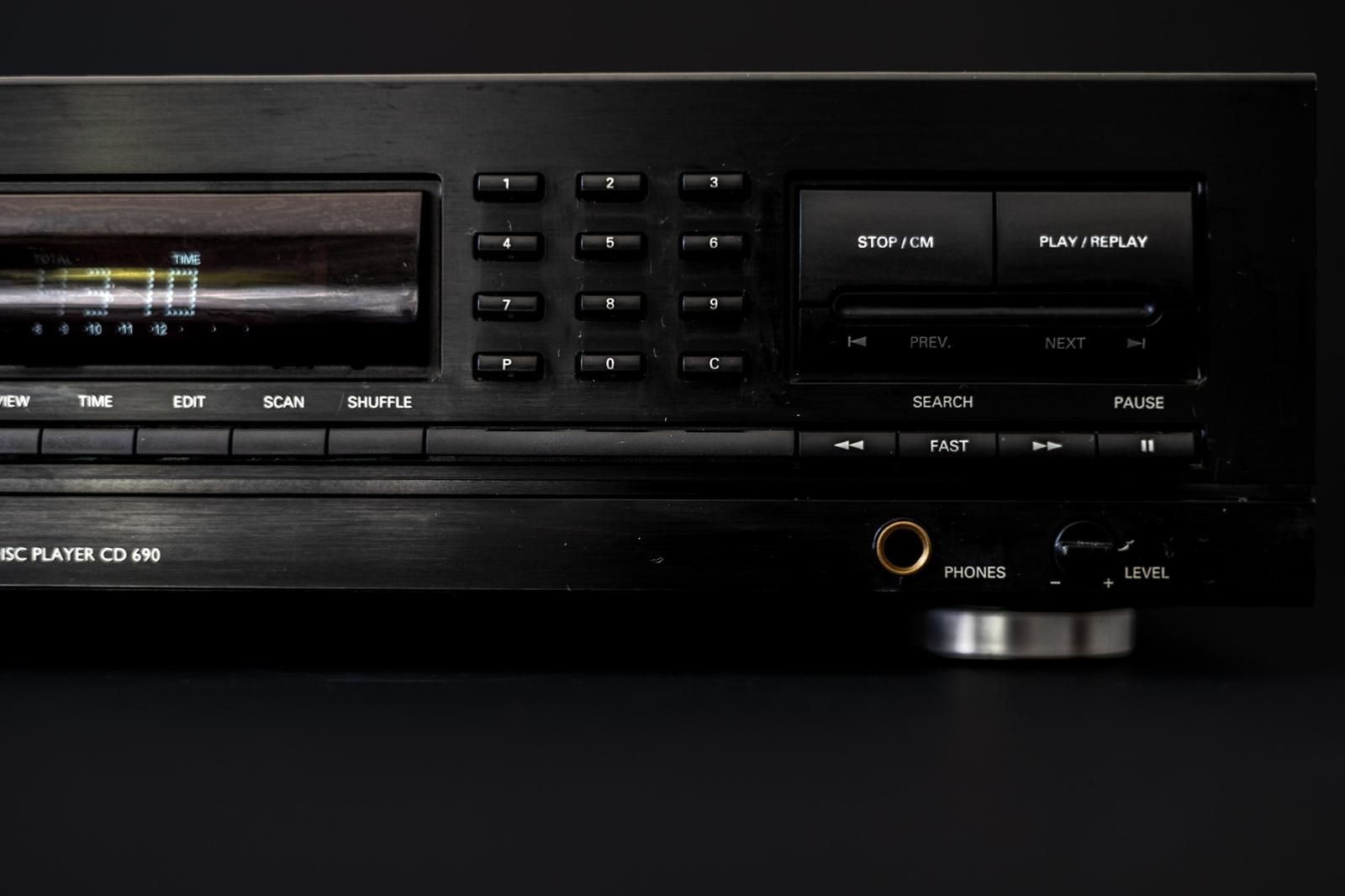 Philips Sistemi audio & multimediali: Philips CD 690 Compact Disc Player | Bitstream | Singapore – Usato da Allschwil venduto da Evgeniia78 6