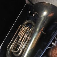 Tuba in Eb C.G. Conn, 4 Ventil