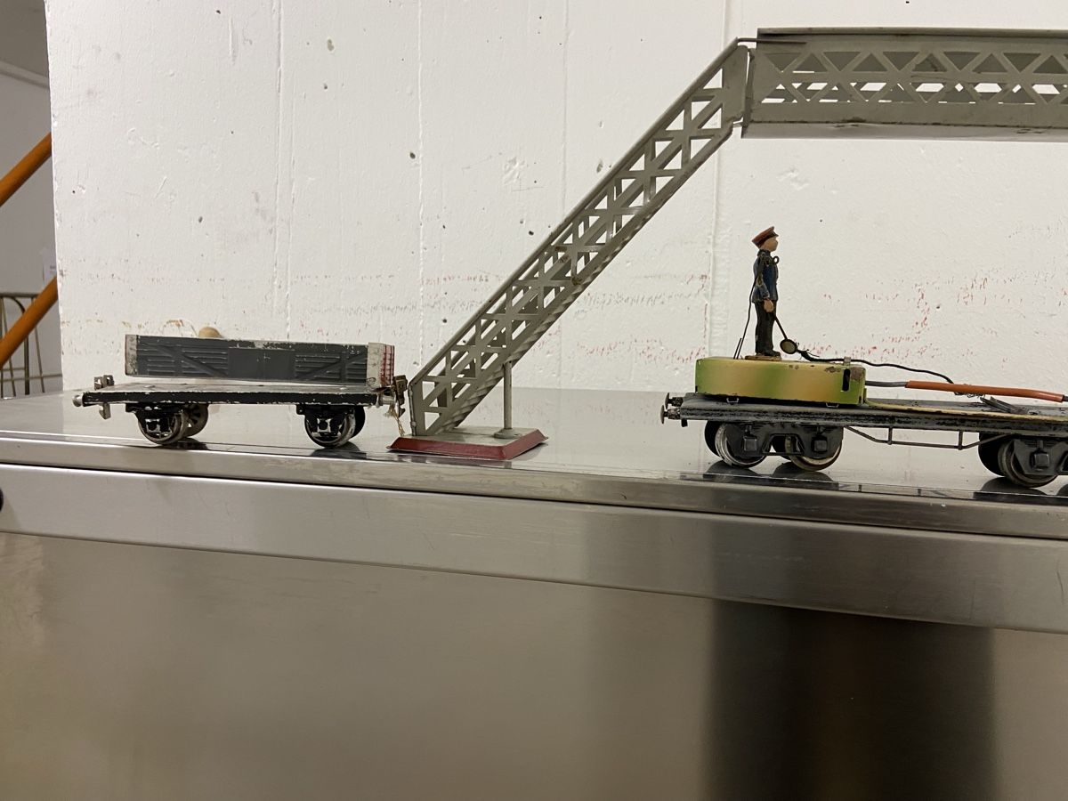 Märklin Modelleisenbahnen: Antike Märklin Blech Eisenbahn Sammlung, Spur 0 – Gebraucht aus Dietikon von brocki-eyra 2