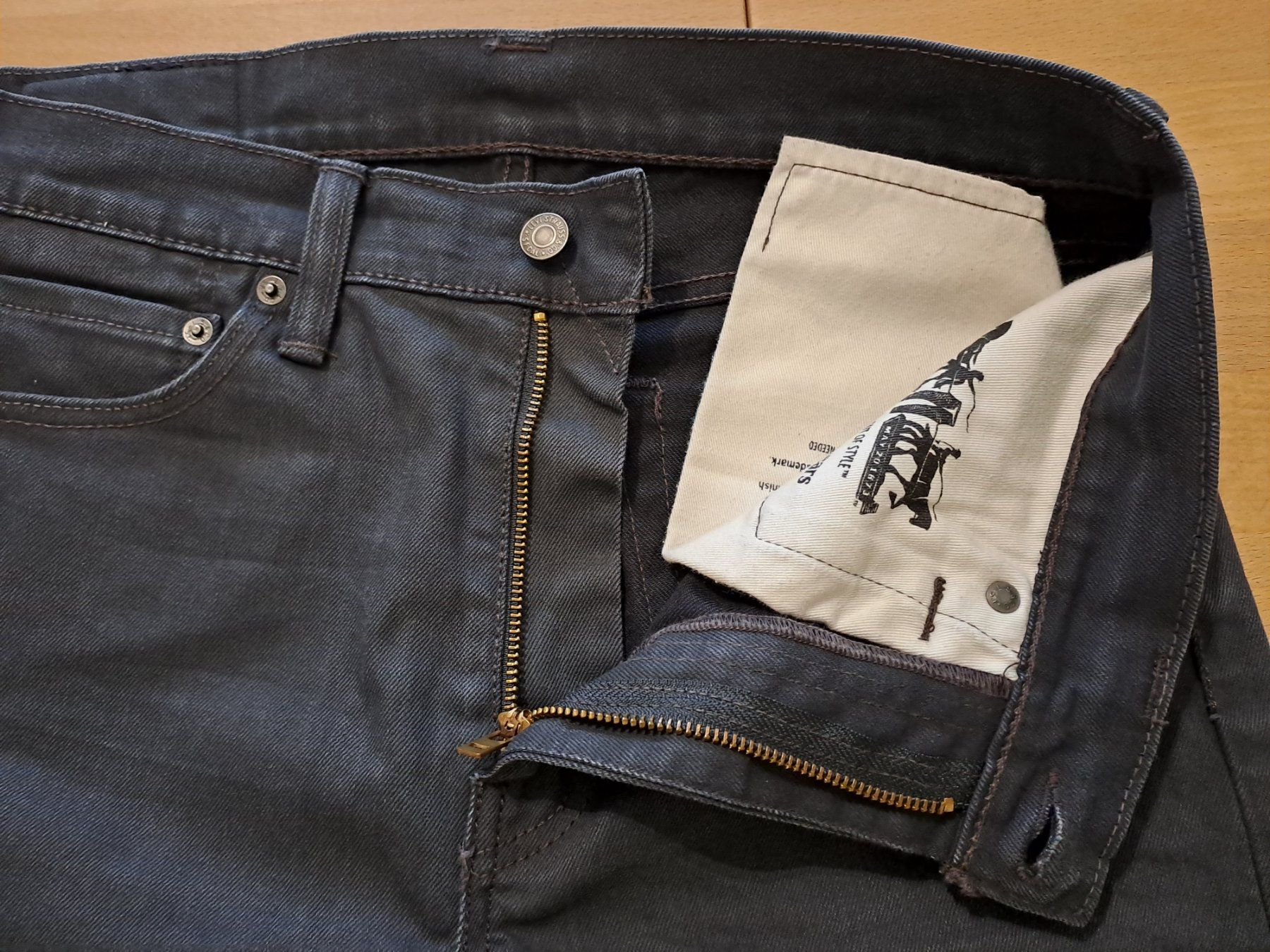 Levi's Jeans: Levis 510 W32 L32 – Nuovo (secondo la descrizione) da Meyrin venduto da dijin 7