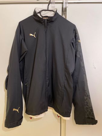 Spezielles PUMA Sportjäckli Gr. 42