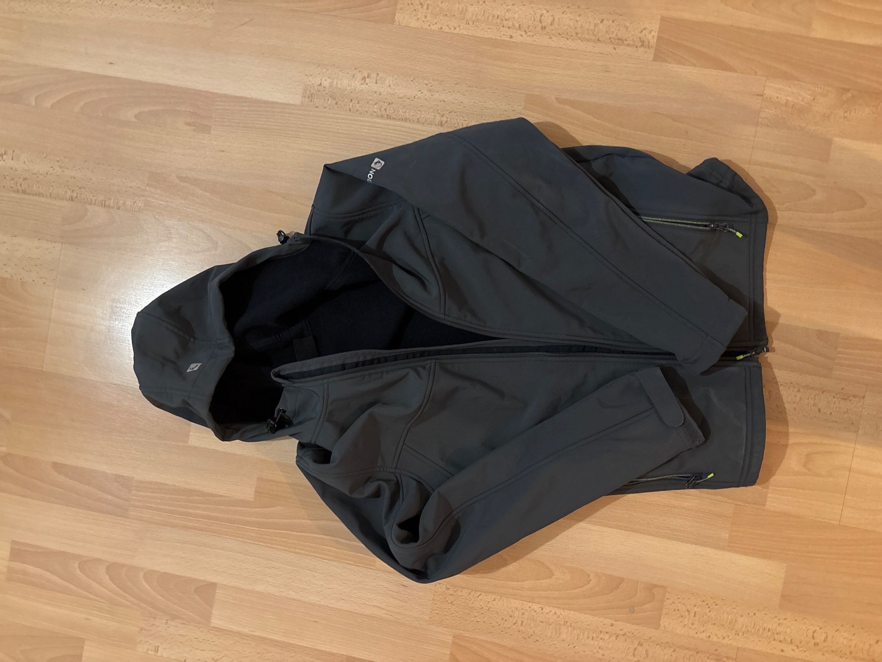 Trevolution Jacken: Softshell schmal geschnitten Gr L – Gebraucht aus Fislisbach von bassa1