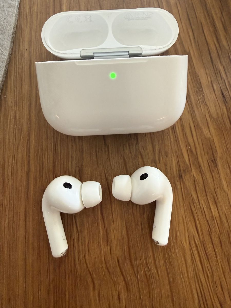 Apple Kopfhörer: Apple AirPods Pro 3 Gen – Neu (gemäss Beschreibung) aus Zürich von Daria_Step 1