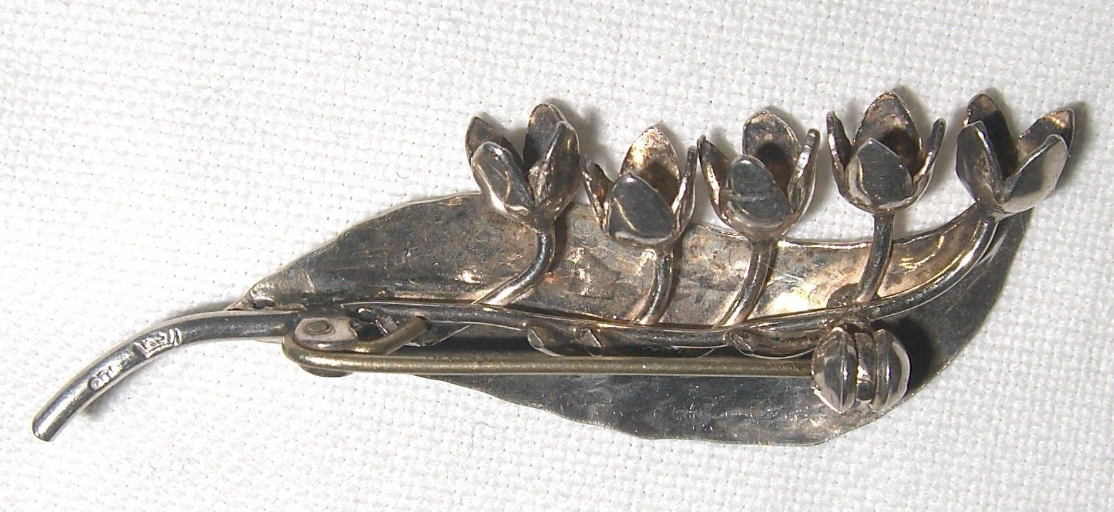 Broches & Aiguilles: Alte Silberbrosche Blatt mit Blüten – D'occasion à Dübendorf par alracfo 1