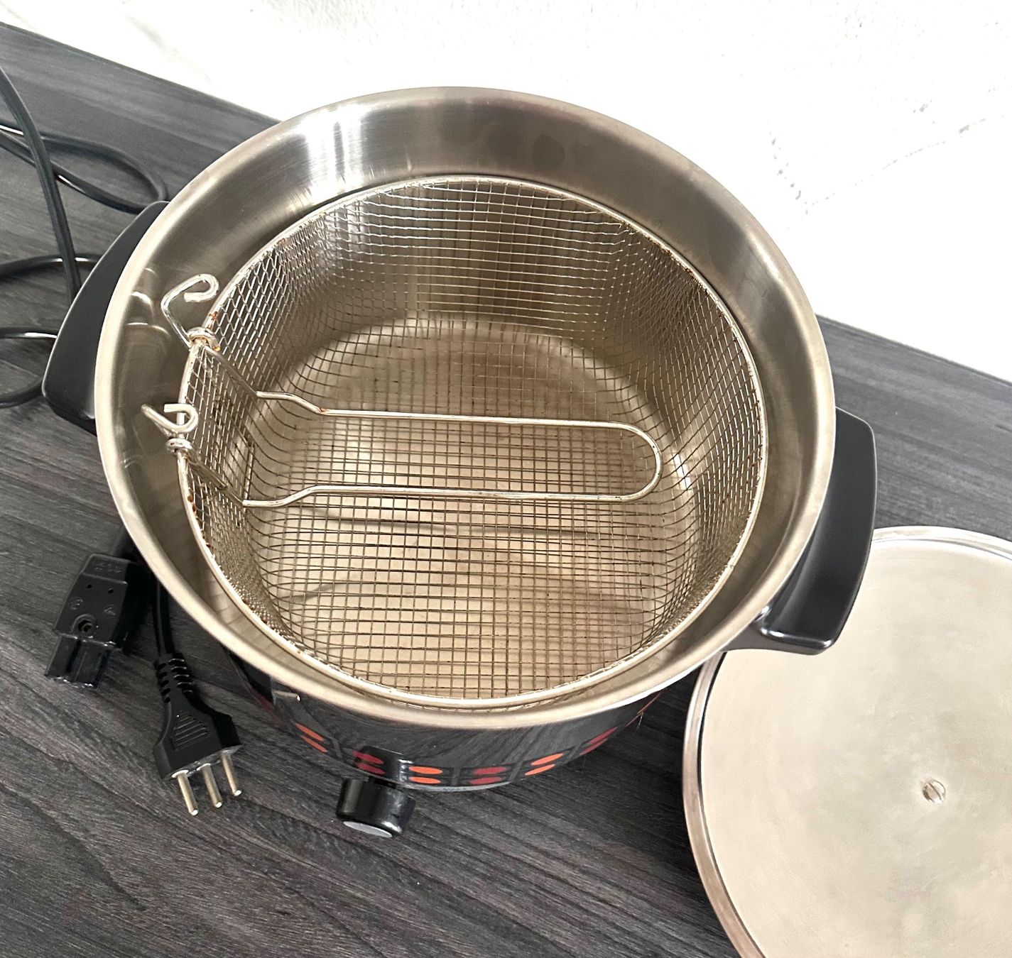 Sigg Padelle: Fritteuse SIGG vintage – Usato da Zürich venduto da brazerola 4