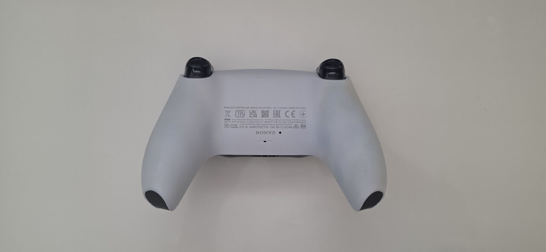 Sony Controller: Sony DualSense Wireless Controller PS5 – Weiss – Usato da Schöftland venduto da onl_jw6c 1