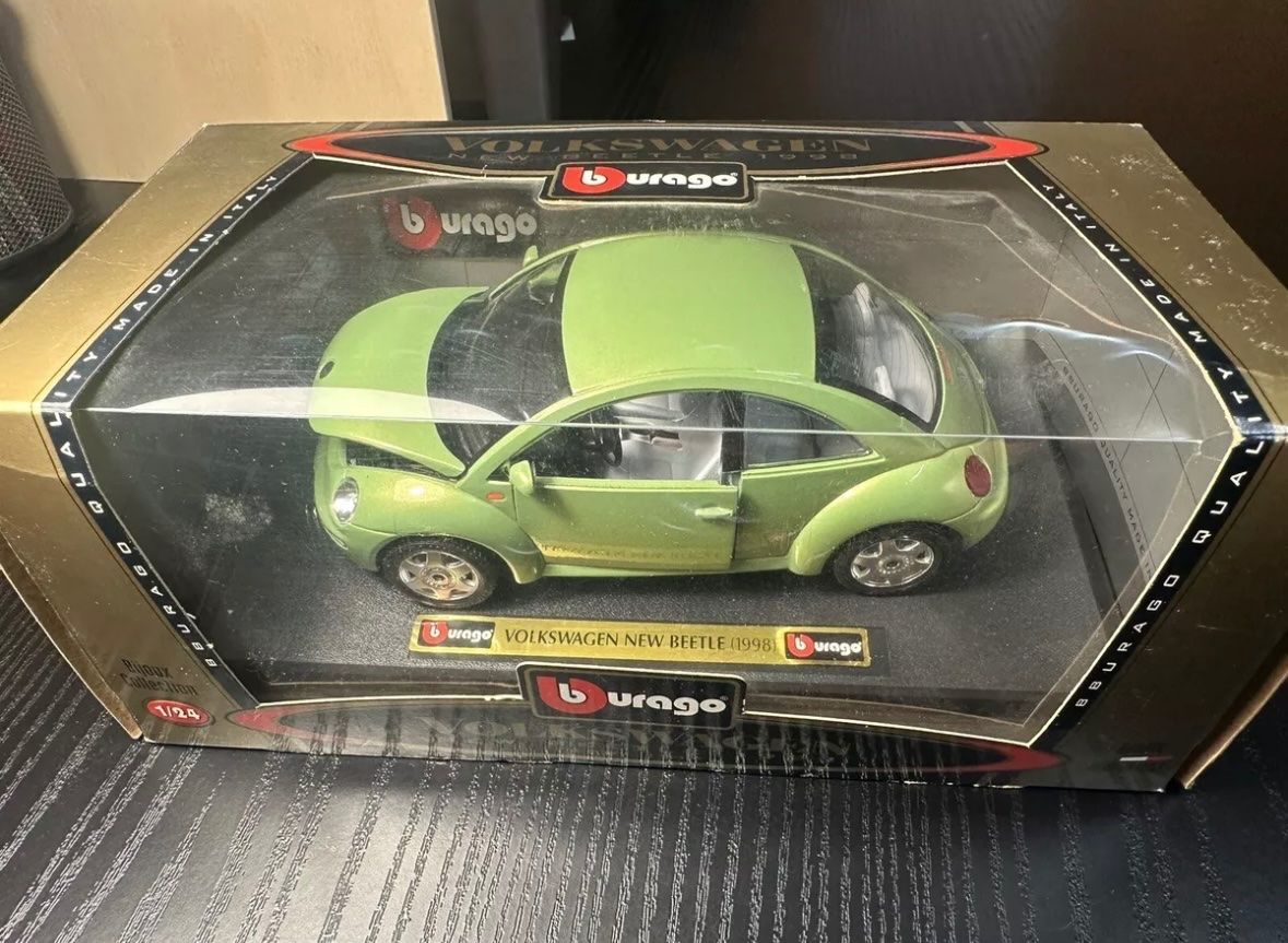 Volkswagen Modellautos: VW Beetle 1/24 Burago - Neu – Neu und originalverpackt aus Uster von den_9jkr