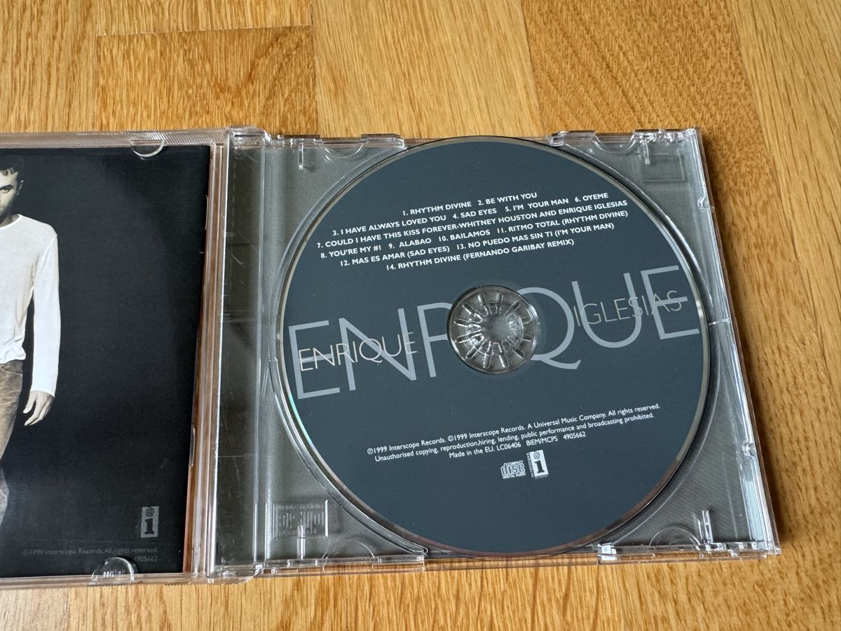 CD: Enrique Iglesias CD - Rhythm Divine – Usato da Zürich venduto da wtpooh 2