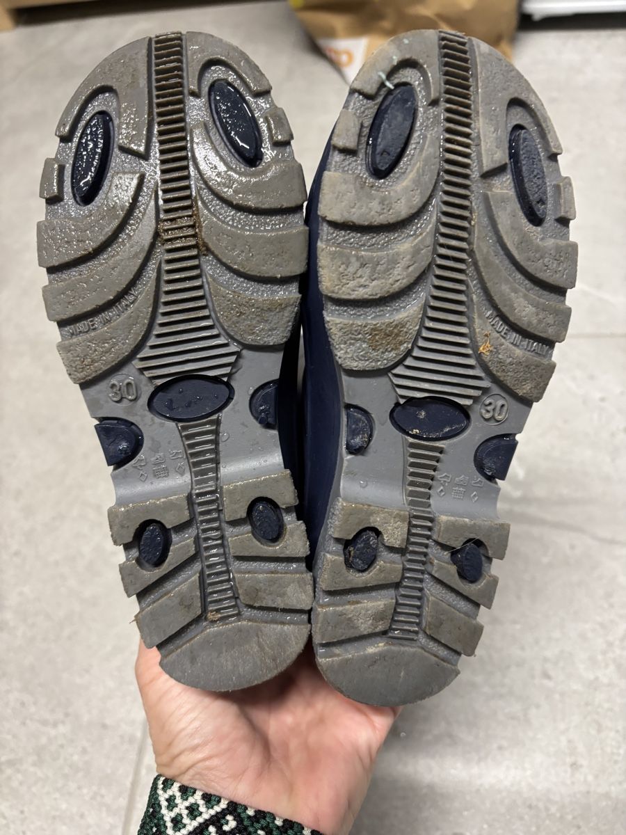Scarpe per ragazzi: Bottes de pluie bleues taille 30  – Usato da Salvenach venduto da gwenwywar 2