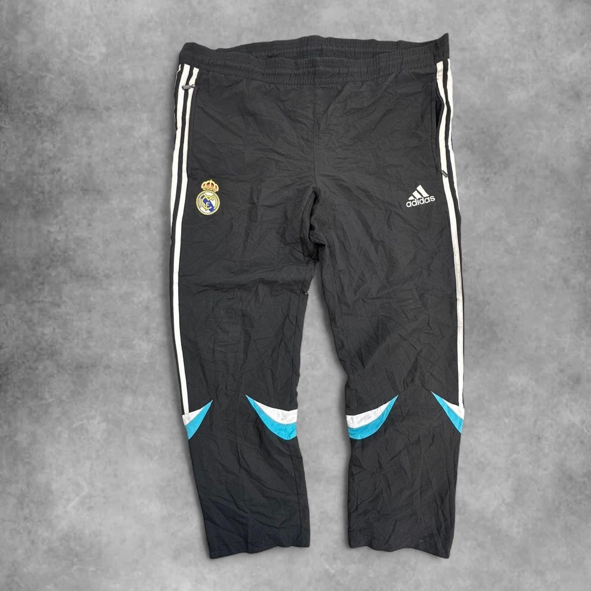 Adidas Pantalons: Adidas Real Madrid Trackpant – D'occasion à Erlinsbach SO par TogaResell