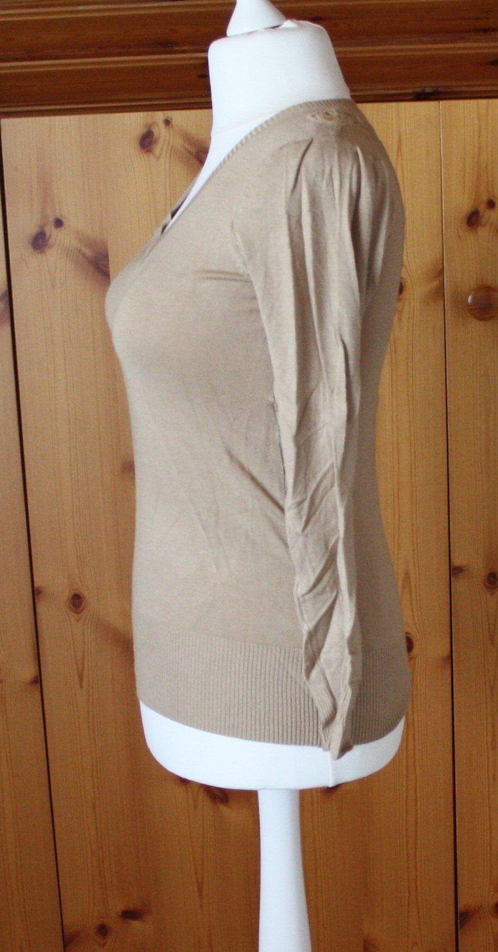 Pullover & Sweatshirts: Pullover mit Spitze beige Gr. M – Gebraucht aus Flüelen von Diversicum-Textil 1