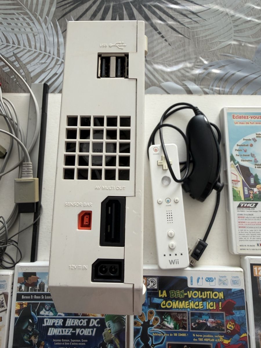 Nintendo Console: Lot Console Wii + 15 Jeux – Usato da Genève venduto da sho_67qj 5