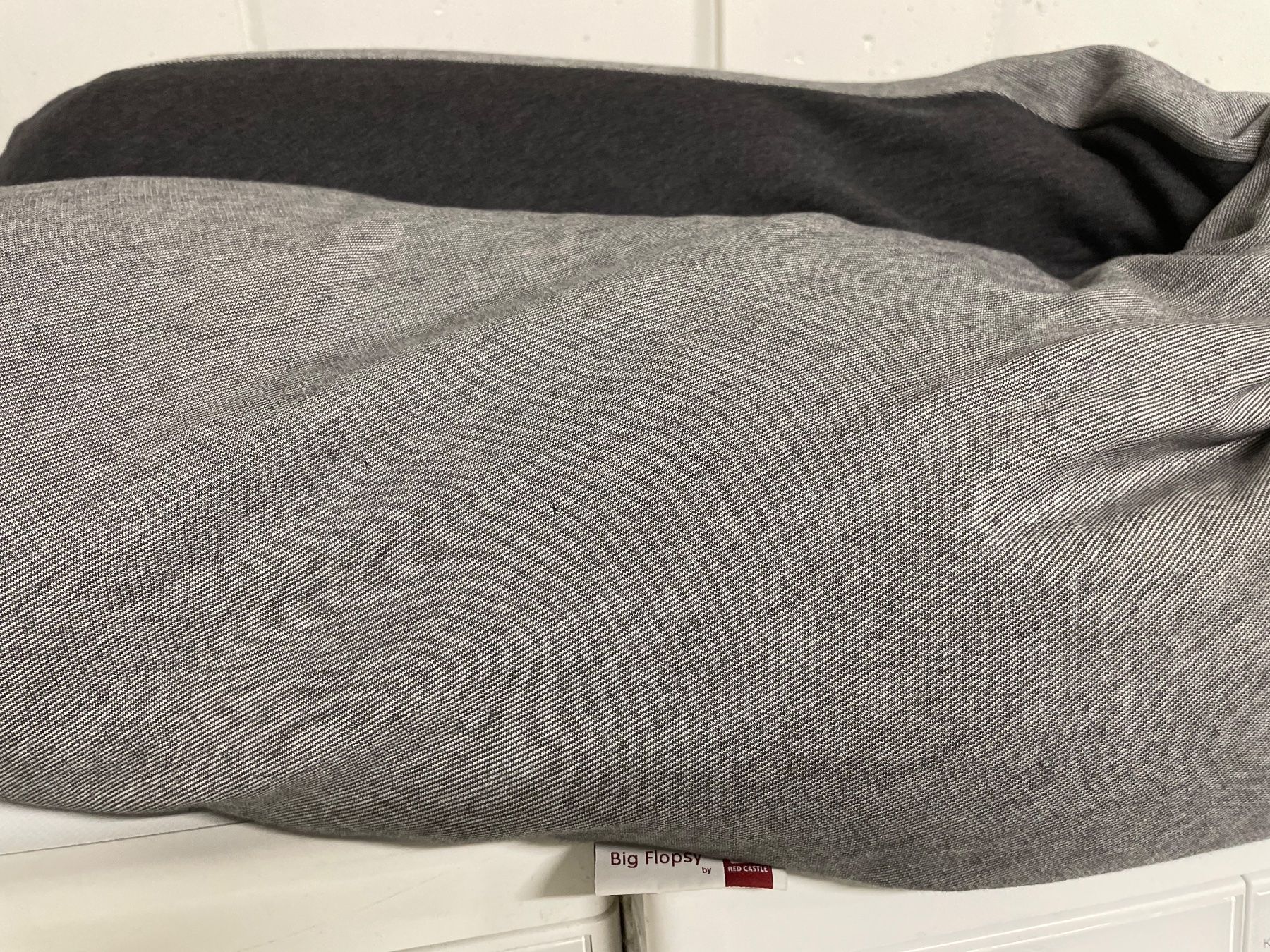 Kissen: Big Flopsy Stillkissen – Gebraucht aus Baar von esc_7cff 2