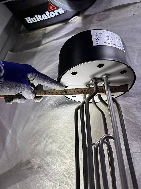Radiatori: Elektroeinsatz, Heizelement, Flanschheizkörper Neu – Usato da Cham venduto da Andrin_21 2
