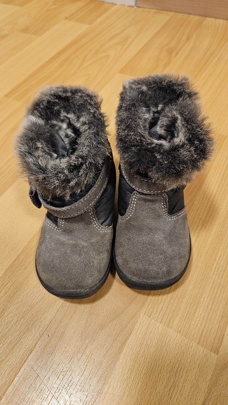 Primigi Scarpe per ragazze: Primigi Winterschuhe Gr 22 – Usato da Murten venduto da RYO_RYO 1