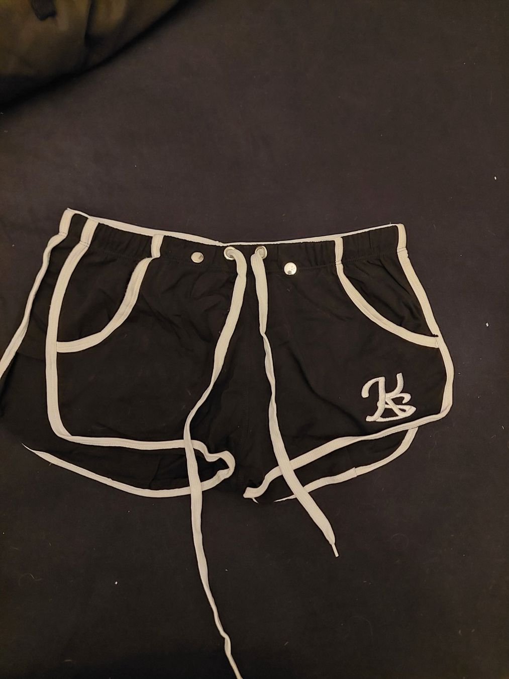 Pantalons: Männer Hotpants – Neuf (Voir description) à Uetendorf par lau_2vqn