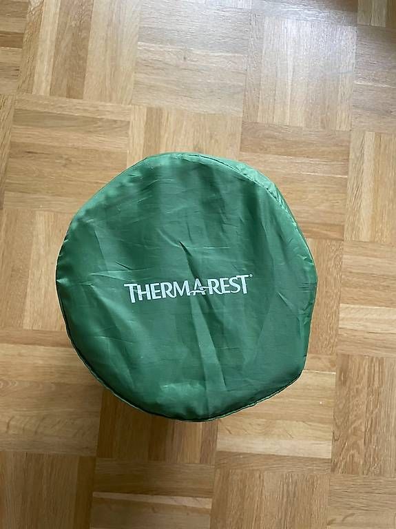 Bodenmatten: Camping Matte Thermarest – Gebraucht aus Biel/Bienne von bieribeatrice 1