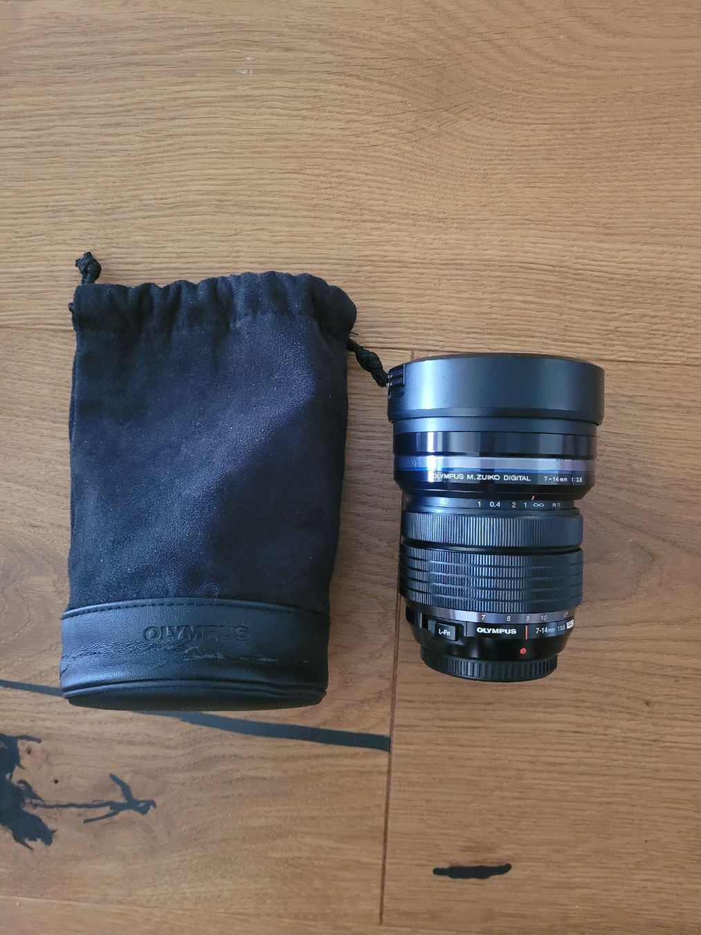 Olympus Objectifs: Olympus Weitwinkelobjektiv ED 7-14mm f/2.8 pro – D'occasion à Untersiggenthal par Swiss_cowgirl