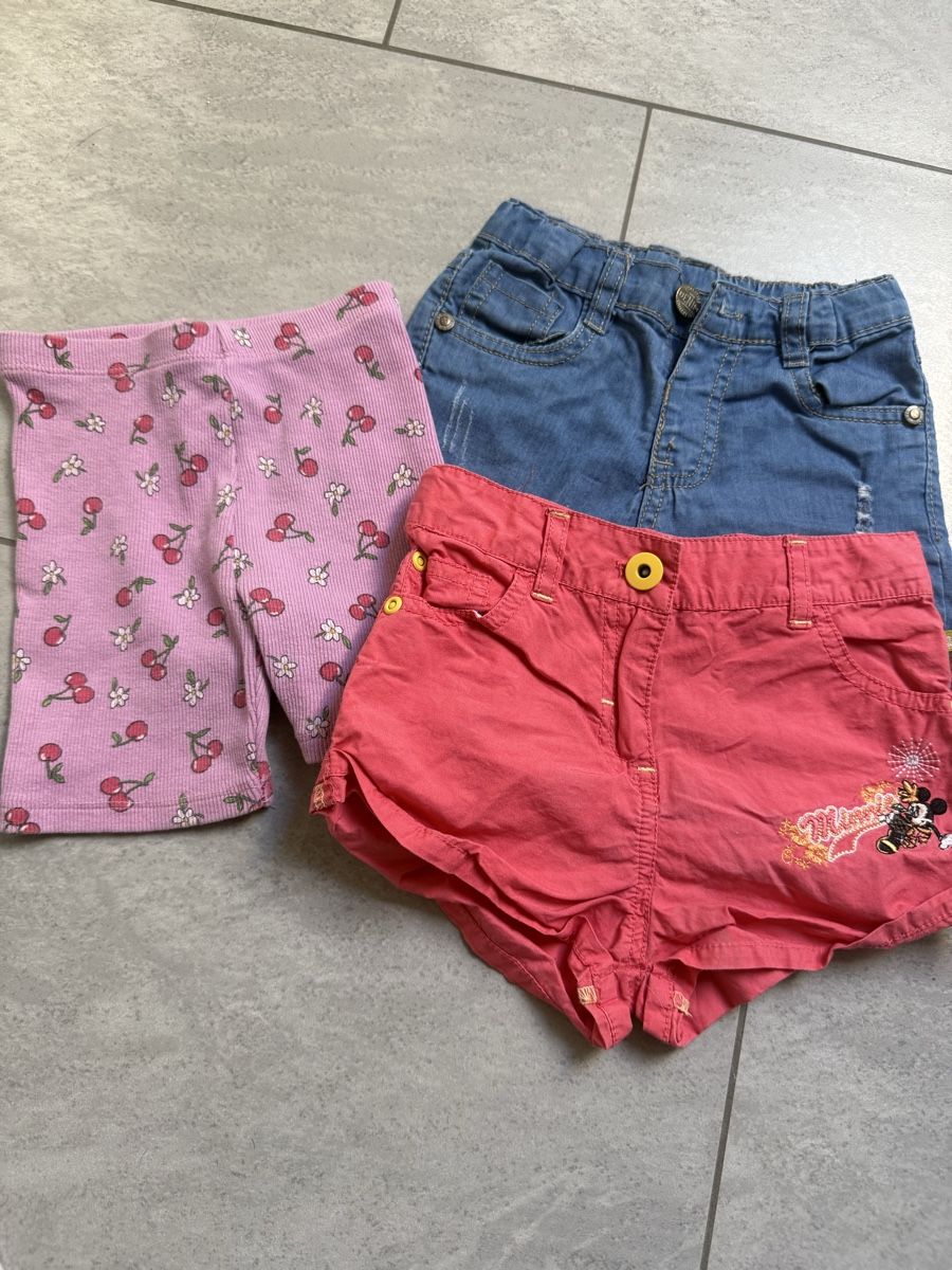 Pantaloni: Kurze Hosen 92 – Nuovo (secondo la descrizione) da Dällikon venduto da RaMona.-