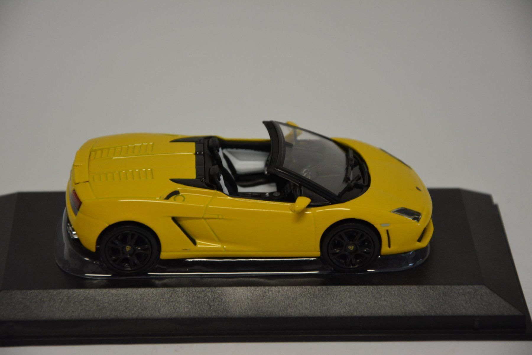 Lamborghini Modellini d'auto: Lamborghini Gallardo LP560-4 Spyder 1:43 – Nuovo e nell'imballaggio originale da Goldach venduto da Feivel9 6
