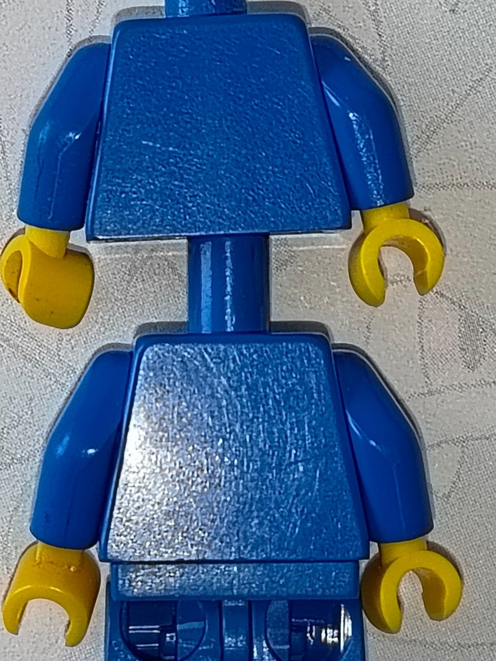 Lego Kit di costruzioni: Legofigurenteile  Torso Town Bulldozer Logo, Zipper Jack/E02 – Usato da St. Gallen venduto da Bisaknosp 5