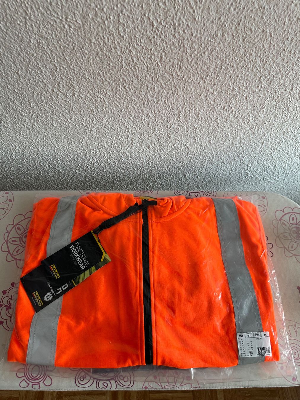 Pulls & Sweat-shirts: Warme Pullover Gr. XL mit Kapuze – Neuf avec emballage d'origine à Domat/Ems par tip-top007 3