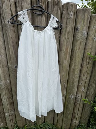 Festliches Kleid, elfenbein, fällt sehr gross aus