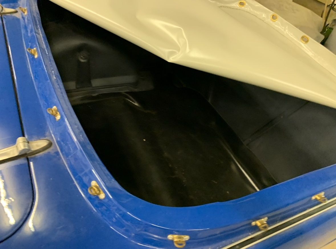 Automobili: Trabant P50 mit Anhänger – Usato da Wattwil venduto da Toggi710 8