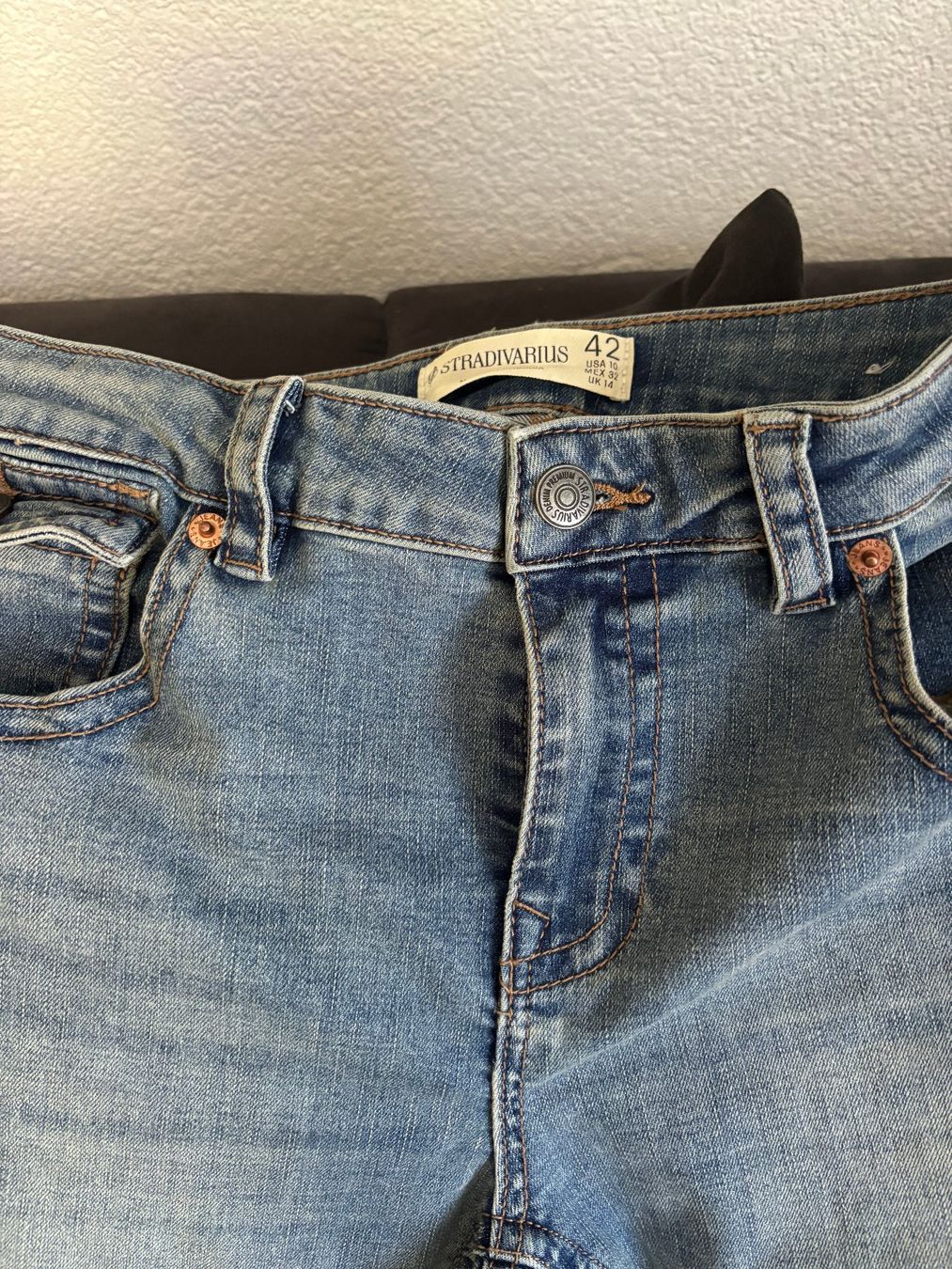 Stradivarius Jeans: STRADIVARIUS Jeans neuwertig – Nuovo (secondo la descrizione) da Merishausen venduto da yourdream 1