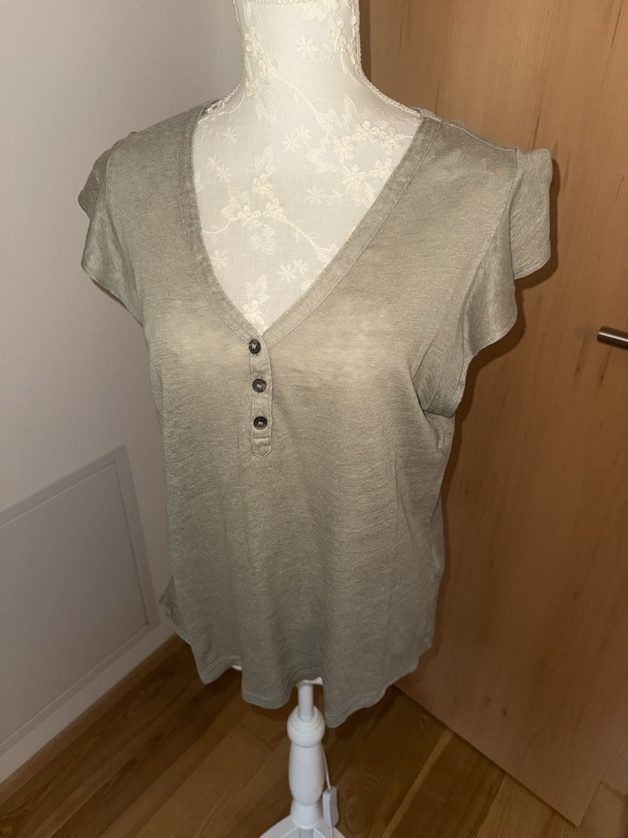 H&M T-shirts: Leinen tshirt von H&M – D'occasion à Itingen par jessi811