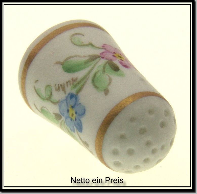 Ditali: PG mit Krone Porzellan Fingerhut – Usato da Schmitten FR venduto da Netto_ein_Preis 3