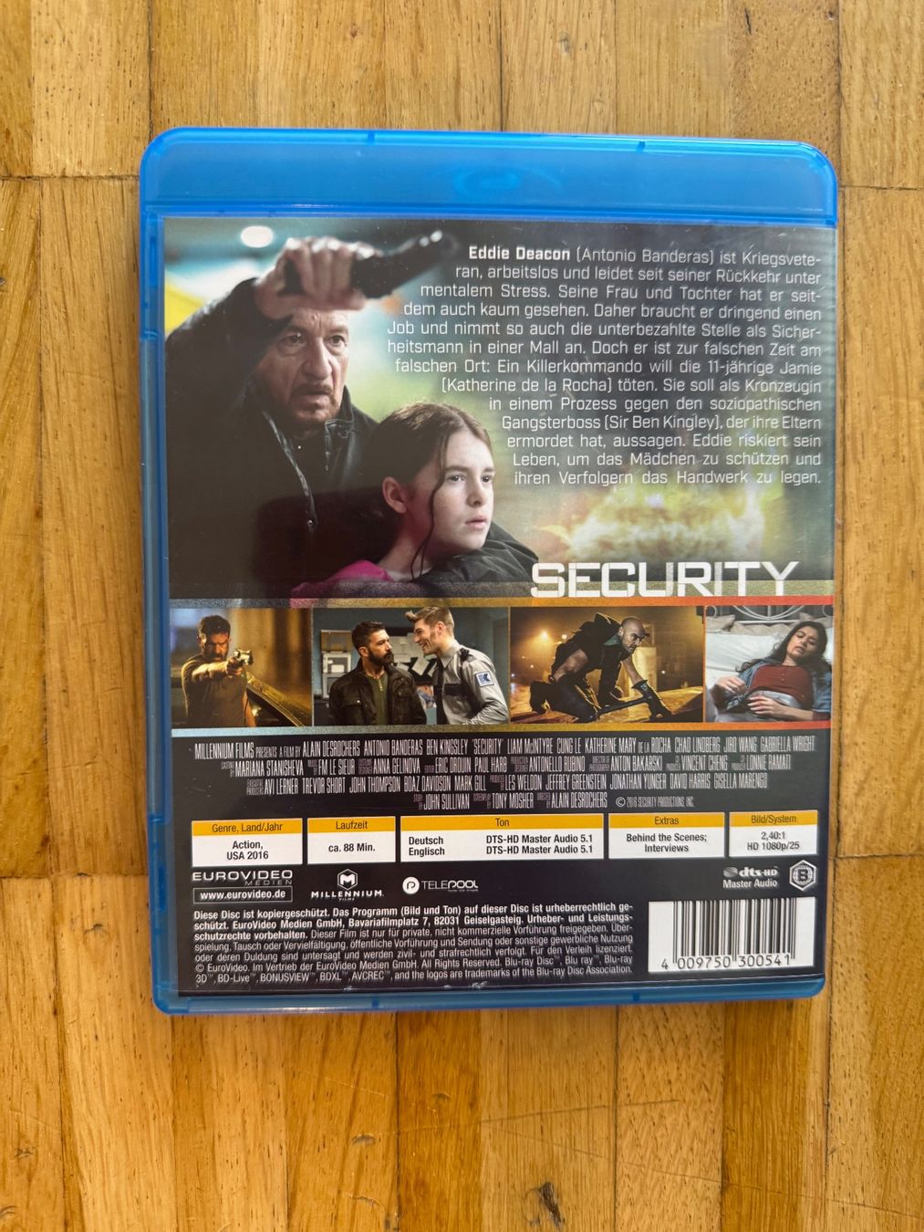 Tutti i DVDs: SECURITY. (BLU-RAY).  ANTONIO BANDERAS – Usato da Basel venduto da san_2qlq 1