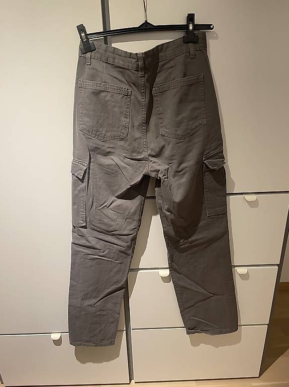 Pantaloni: Cargohose – Usato da Schüpfen venduto da ani_gj8r 2