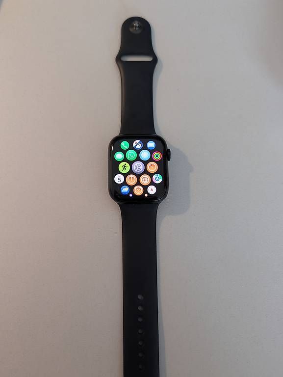 Smartwatch: Apple watch Series 8 – Usato da Basel venduto da ton_bpn2 1