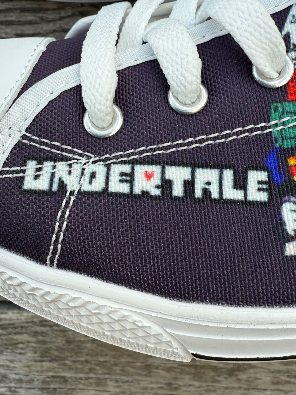 Scarpe da uomo: Undertale Schuhe Neu Grösse 46, limitierte Edition – Usato da Wittwil venduto da Schnaeppli64 1