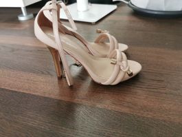 Riemchen Sandaletten Carlo Pazolini Gr. 39 beige, NEU